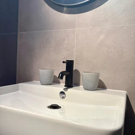 Bretterbutze Designbutze